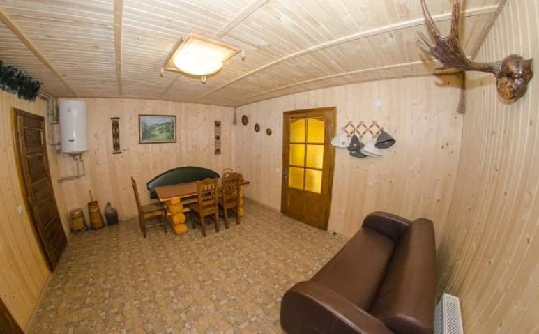 Hotel Gostynnyi Dvir U Marichky Lazeshchyna Exterior foto