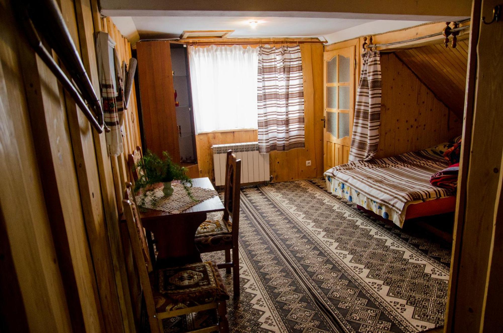 Hotel Gostynnyi Dvir U Marichky Lazeshchyna Exterior foto