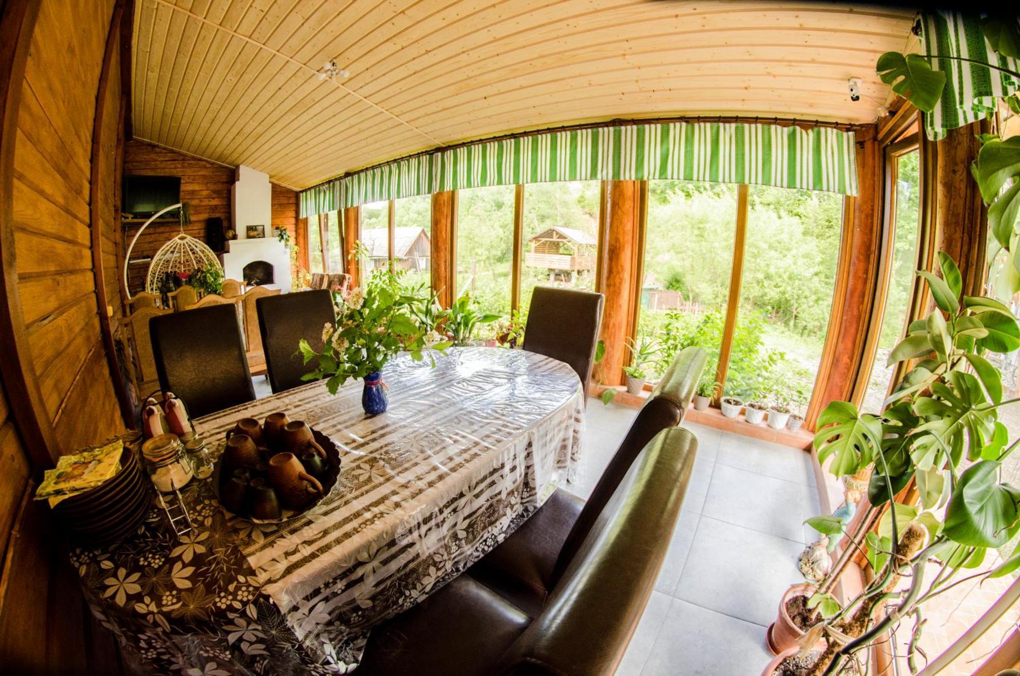 Hotel Gostynnyi Dvir U Marichky Lazeshchyna Exterior foto