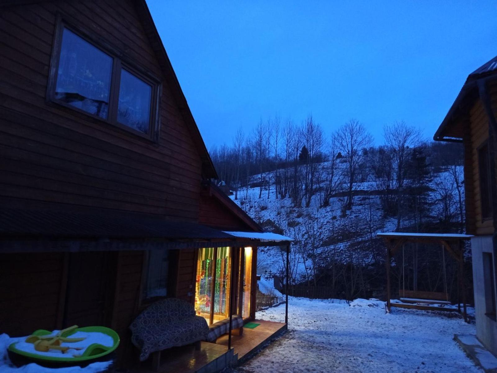 Hotel Gostynnyi Dvir U Marichky Lazeshchyna Exterior foto