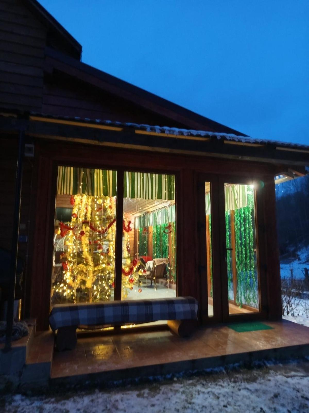 Hotel Gostynnyi Dvir U Marichky Lazeshchyna Exterior foto